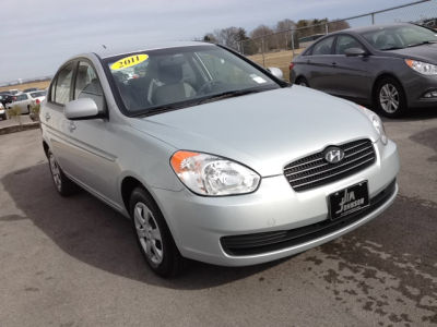 2011 Hyundai Accent GLS