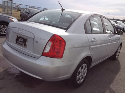 2011 Hyundai Accent GLS