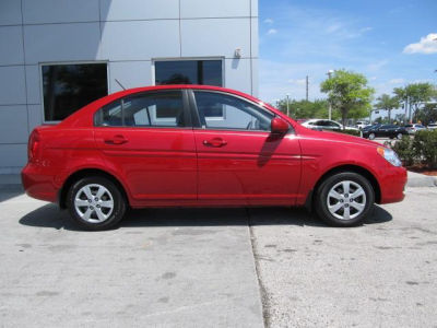 2011 Hyundai Accent GLS