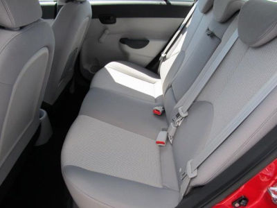 2011 Hyundai Accent GLS