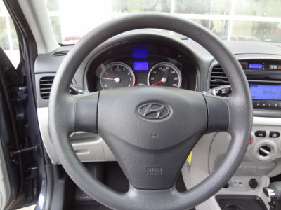 2011 Hyundai Accent  GLS