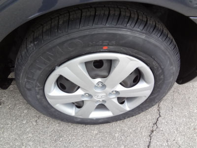 2011 Hyundai Accent  GLS