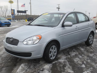 2011 Hyundai Accent  GLS