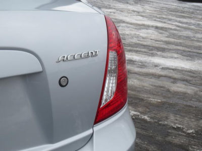 2011 Hyundai Accent  GLS
