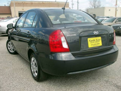2011 Hyundai Accent  GLS