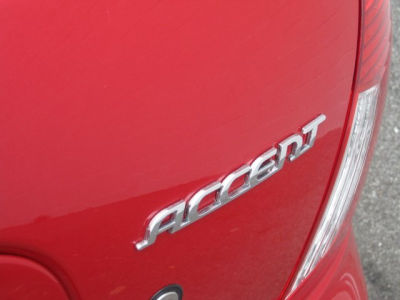 2011 Hyundai Accent  GLS
