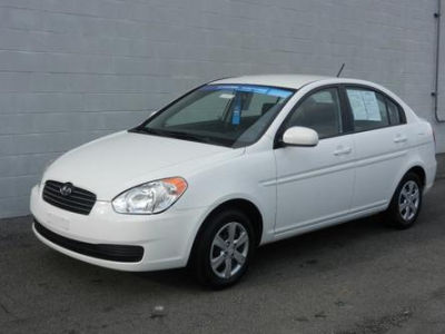 2011 Hyundai Accent  GLS