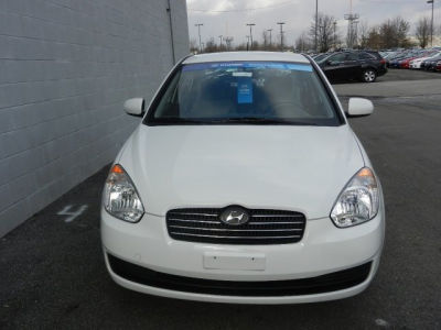 2011 Hyundai Accent GLS