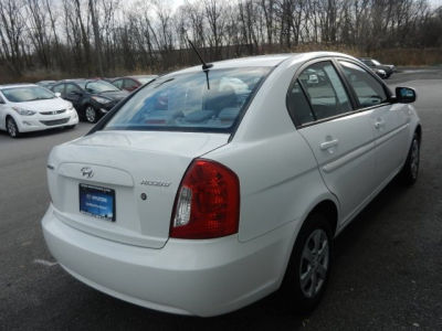 2011 Hyundai Accent GLS