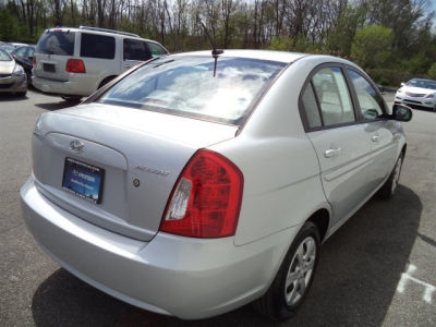 2011 Hyundai Accent GLS
