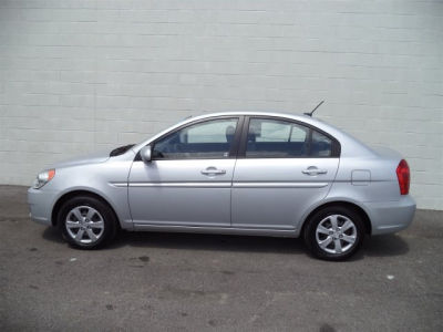 2011 Hyundai Accent GLS