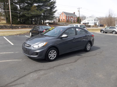 2012 Hyundai Accent  GLS