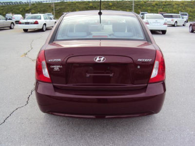 2010 Hyundai Accent  GLS