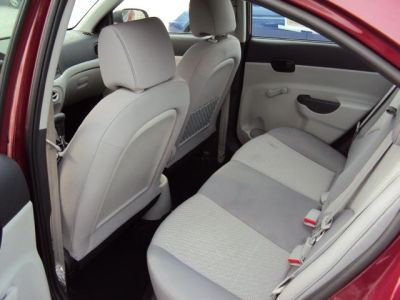 2010 Hyundai Accent  GLS