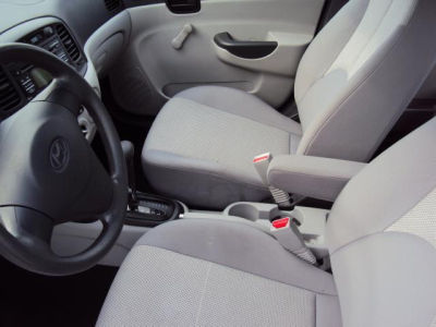 2010 Hyundai Accent  GLS