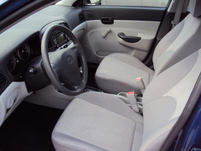 2010 Hyundai Accent  GLS