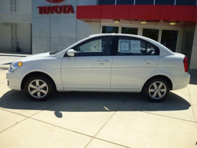 2011 Hyundai Accent GLS