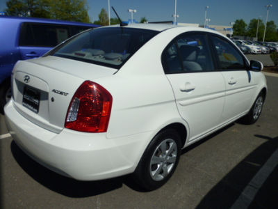 2011 Hyundai Accent GLS