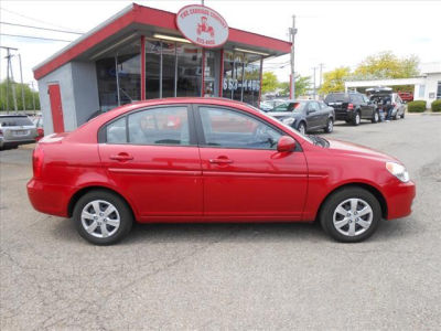 2011 Hyundai Accent  GLS
