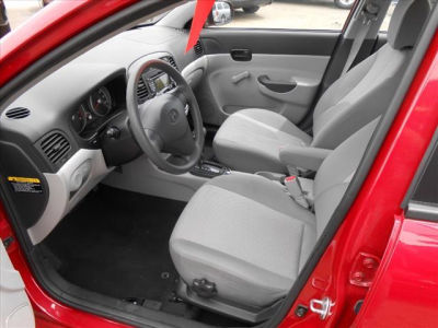 2011 Hyundai Accent  GLS