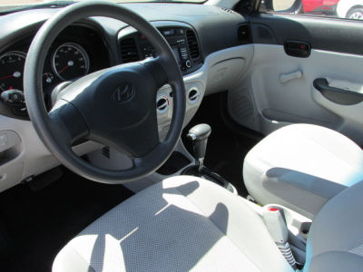 2011 Hyundai Accent GLS