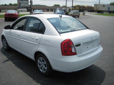 2009 Hyundai Accent  GLS