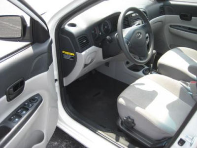 2009 Hyundai Accent  GLS
