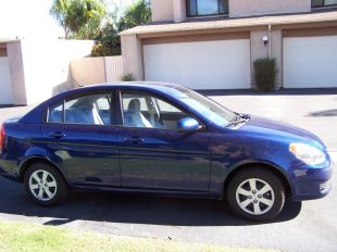 2011 Hyundai Accent  GLS