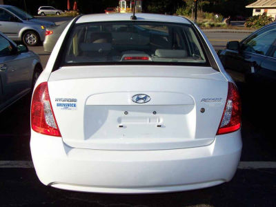 2011 Hyundai Accent  GLS