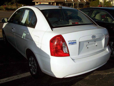 2011 Hyundai Accent  GLS