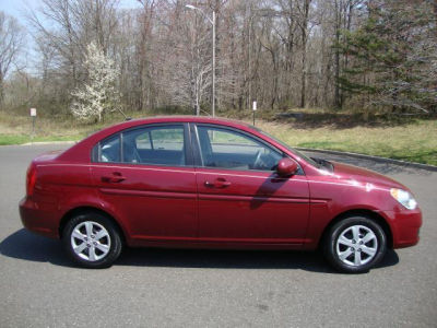 2010 Hyundai Accent  GLS