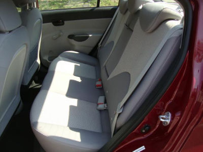 2010 Hyundai Accent  GLS