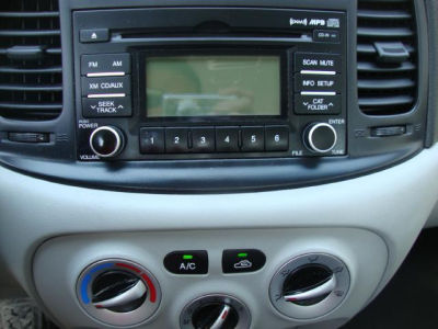 2010 Hyundai Accent  GLS