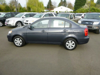 2011 Hyundai Accent  GLS