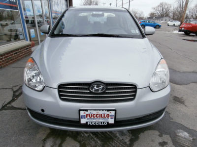 2011 Hyundai Accent GLS