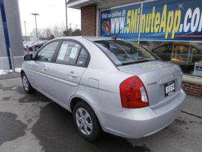 2011 Hyundai Accent GLS