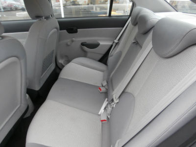 2011 Hyundai Accent GLS