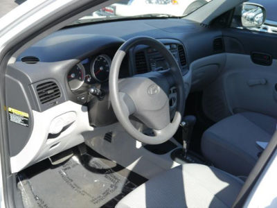 2011 Hyundai Accent  GLS