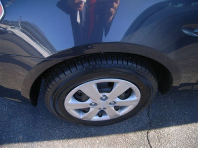 2011 Hyundai Accent GLS