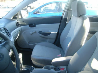 2011 Hyundai Accent GLS