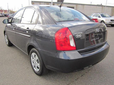2011 Hyundai Accent GLS