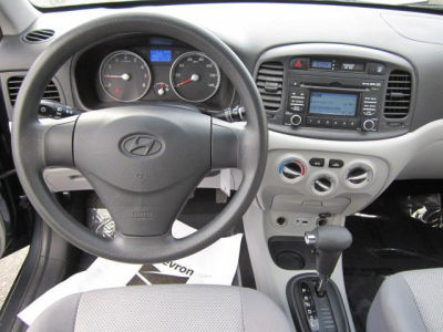 2011 Hyundai Accent GLS