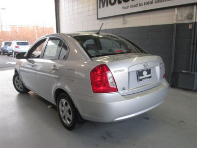 2011 Hyundai Accent GLS