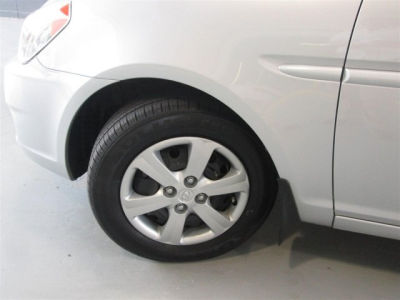 2011 Hyundai Accent GLS