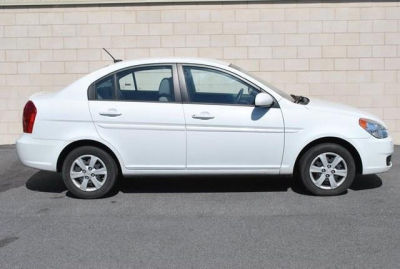2011 Hyundai Accent GLS