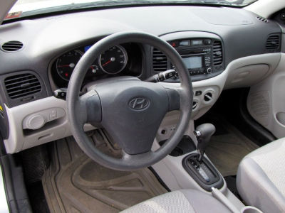 2010 Hyundai Accent  GLS