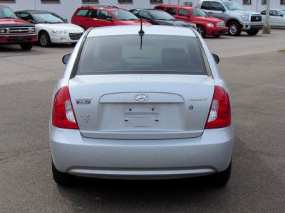 2010 Hyundai Accent  GLS