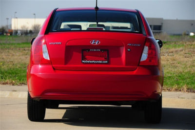 2011 Hyundai Accent  GLS