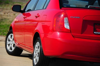 2011 Hyundai Accent  GLS
