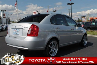 2011 Hyundai Accent  GLS